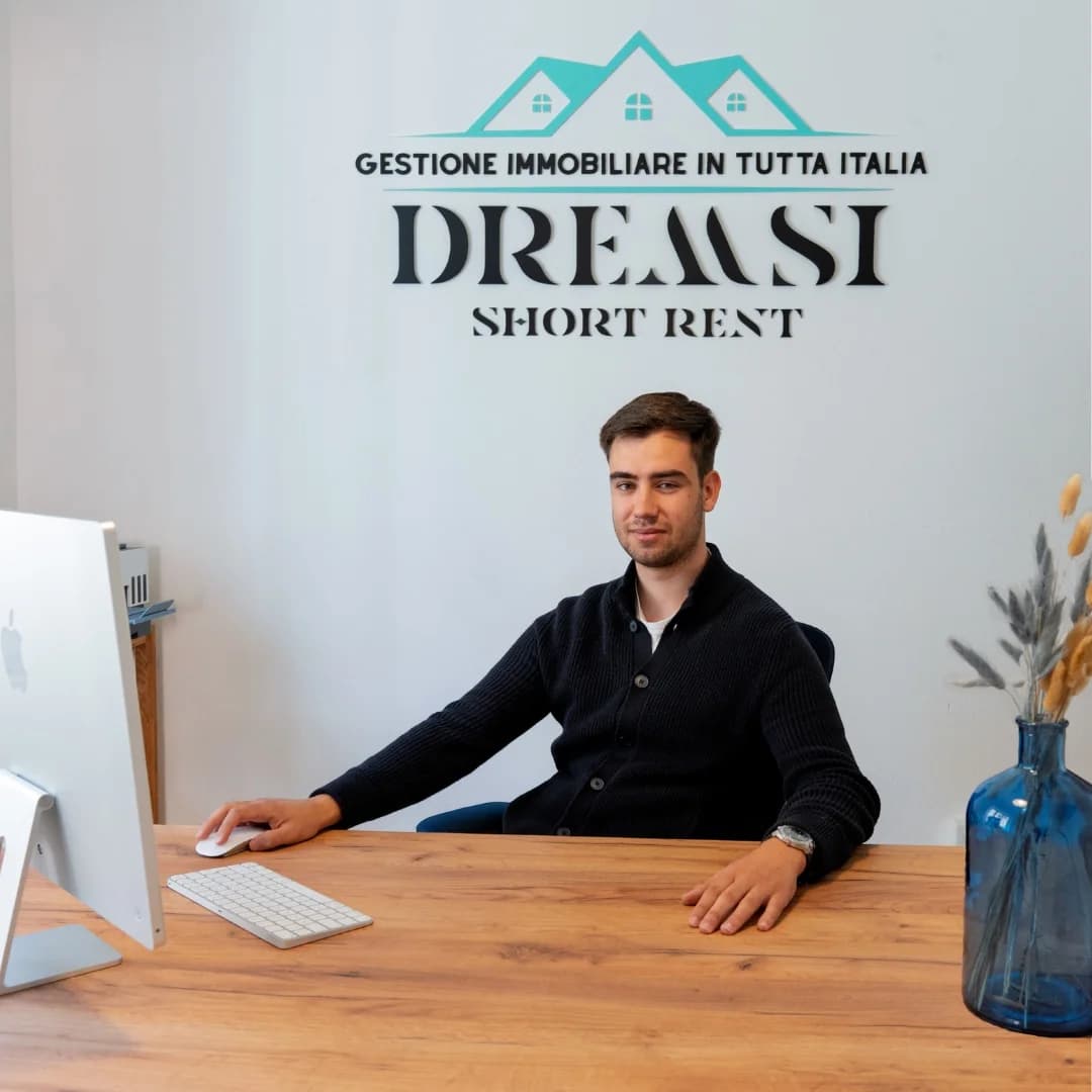 Fabio — Short Rent Dremsi