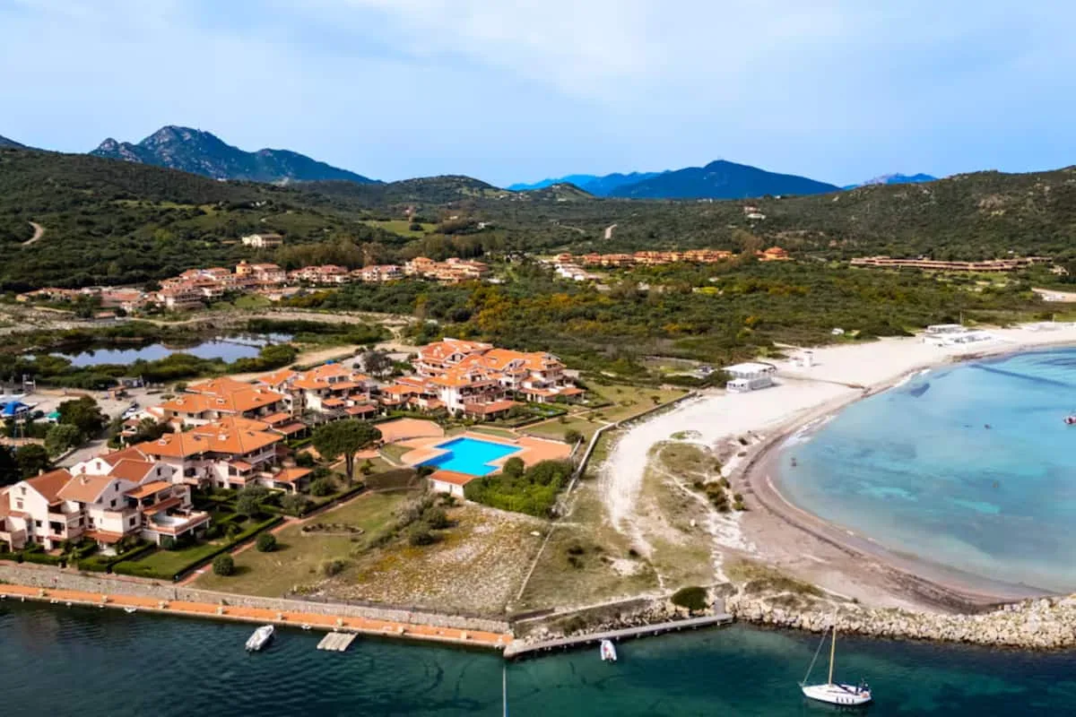 [Marinella-Porto Rotondo] Accesso sulla Spiaggia foto 10