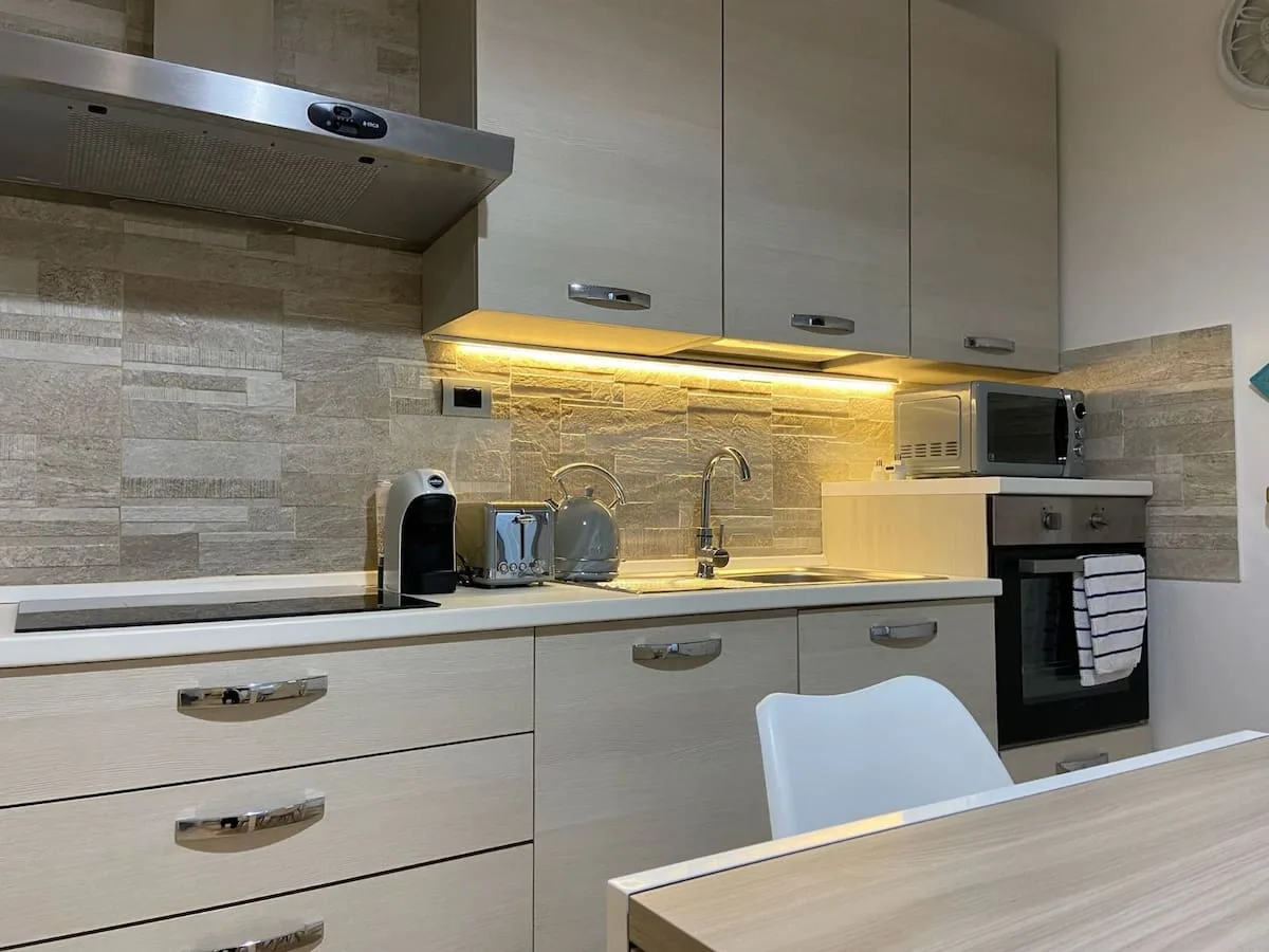 [Loft Comodo ed Elegante] • Wi-Fi e Parcheggio foto 7