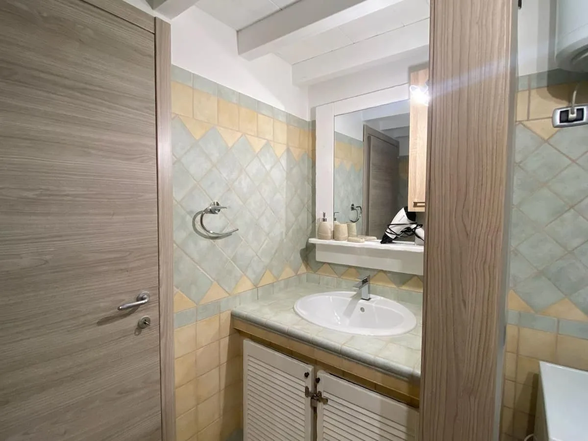 [Loft Comodo ed Elegante] • Wi-Fi e Parcheggio foto 21