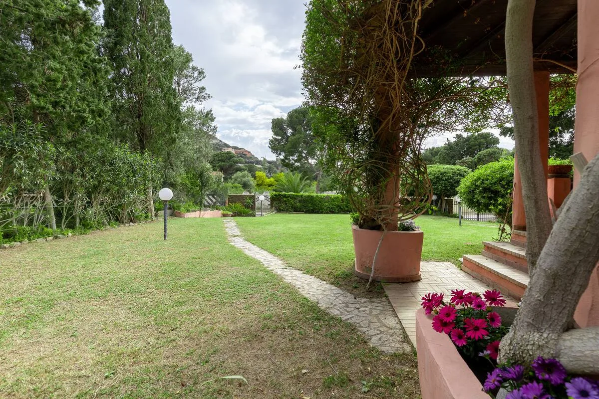 Villa con Giardino a pochi passi dalla Spiaggia foto 11