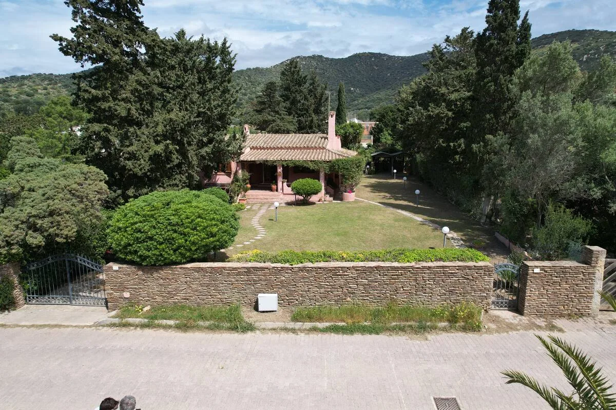 Villa con Giardino a pochi passi dalla Spiaggia foto 34