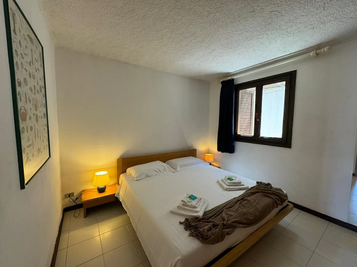 Appartamento con terrazza e piscina foto 11