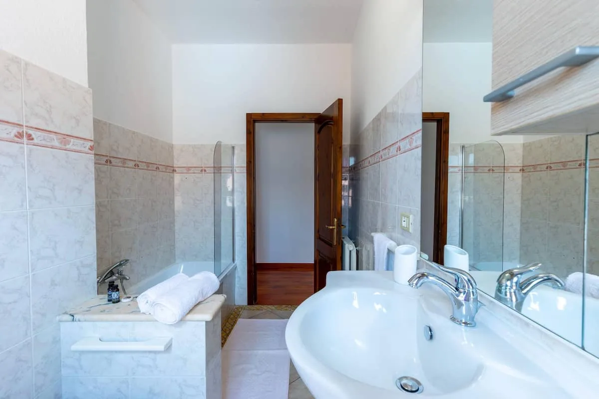 Appartamento Confortevole [Wi-Fi & Colazione Free] foto 36